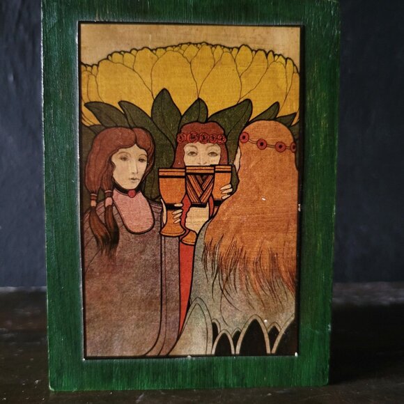 Aquarian Tarot Three Of Cups Wooden Storage Box With Green Finish - Picture 3 of 10